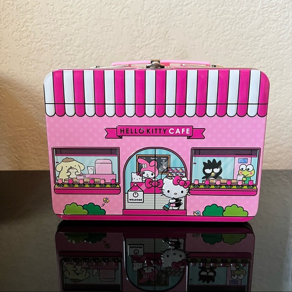 Hello Kitty Cafe Lunch Box - Picture 2 of 5